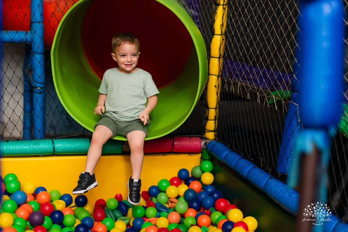 aniversário infantil - fotografia de aniversário - fotógrafo de crianças - festa infantil - registros fotográficos - celebração em família - fotografia criativa - brincadeiras infantis - fotógrafo Antonio Rocha - fotografia de eventos - Pelotas
