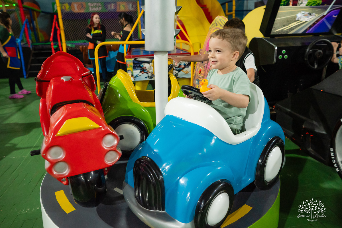 aniversário infantil - fotografia de aniversário - fotógrafo de crianças - festa infantil - registros fotográficos - celebração em família - fotografia criativa - brincadeiras infantis - fotógrafo Antonio Rocha - fotografia de eventos - Pelotas