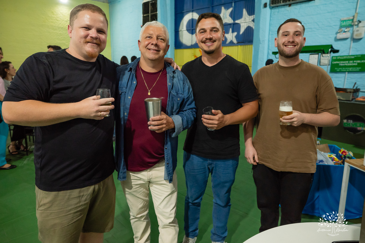 aniversário infantil - fotografia de aniversário - fotógrafo de crianças - festa infantil - registros fotográficos - celebração em família - fotografia criativa - brincadeiras infantis - fotógrafo Antonio Rocha - fotografia de eventos - Pelotas