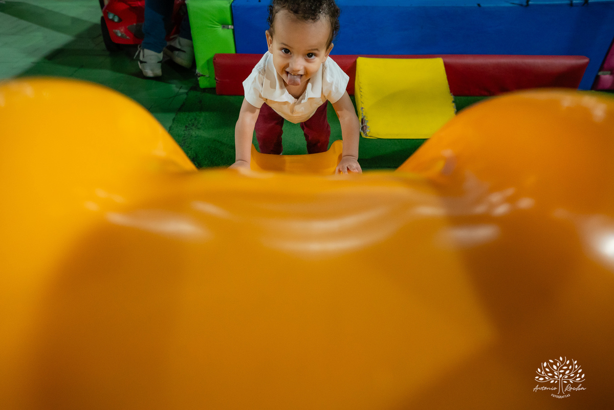 aniversário infantil - fotografia de aniversário - fotógrafo de crianças - festa infantil - registros fotográficos - celebração em família - fotografia criativa - brincadeiras infantis - fotógrafo Antonio Rocha - fotografia de eventos - Pelotas