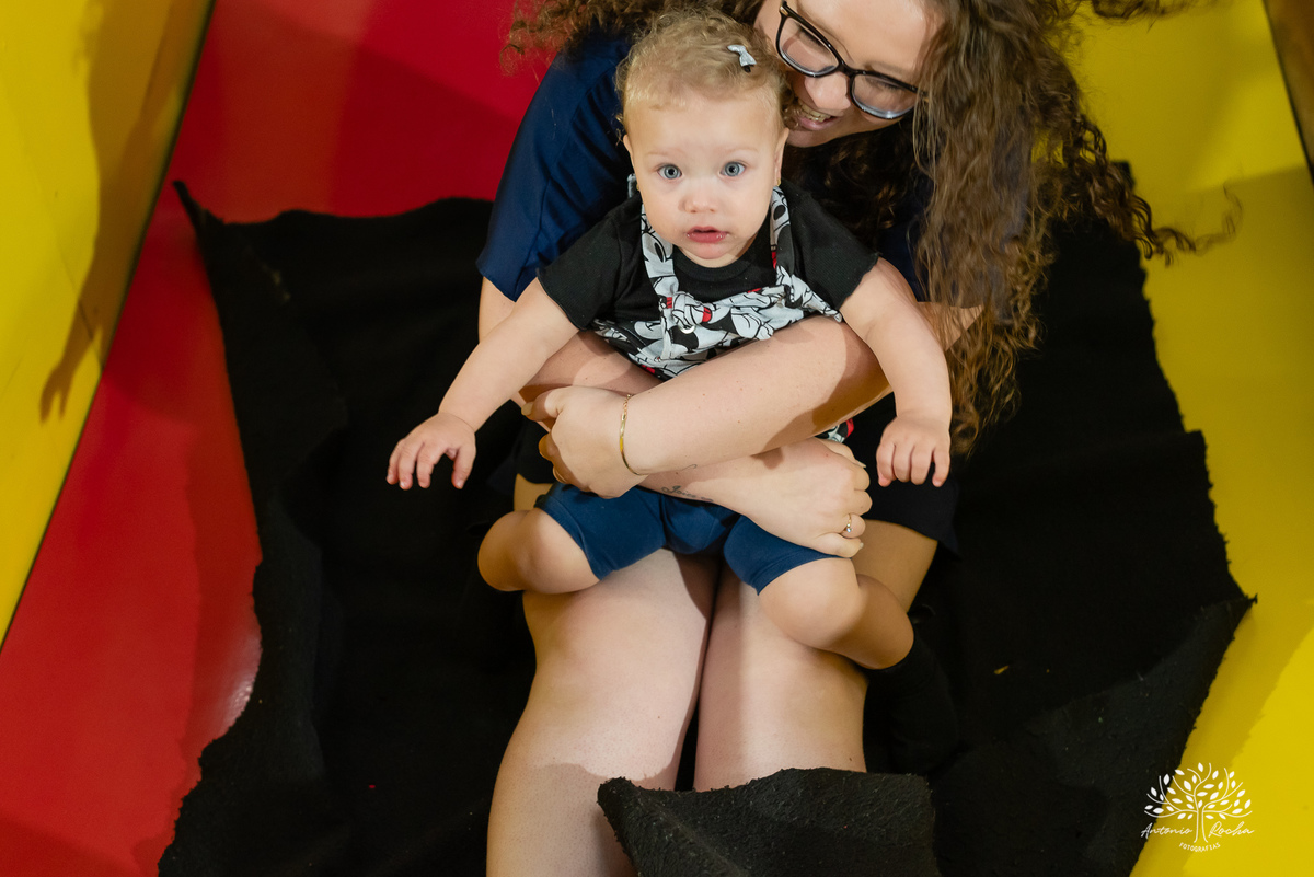 aniversário infantil - fotografia de aniversário - fotógrafo de crianças - festa infantil - registros fotográficos - celebração em família - fotografia criativa - brincadeiras infantis - fotógrafo Antonio Rocha - fotografia de eventos - Pelotas