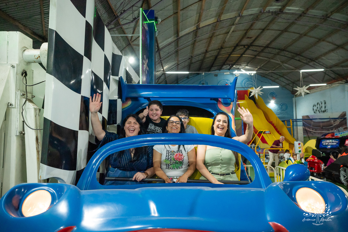 aniversário infantil - fotografia de aniversário - fotógrafo de crianças - festa infantil - registros fotográficos - celebração em família - fotografia criativa - brincadeiras infantis - fotógrafo Antonio Rocha - fotografia de eventos - Pelotas