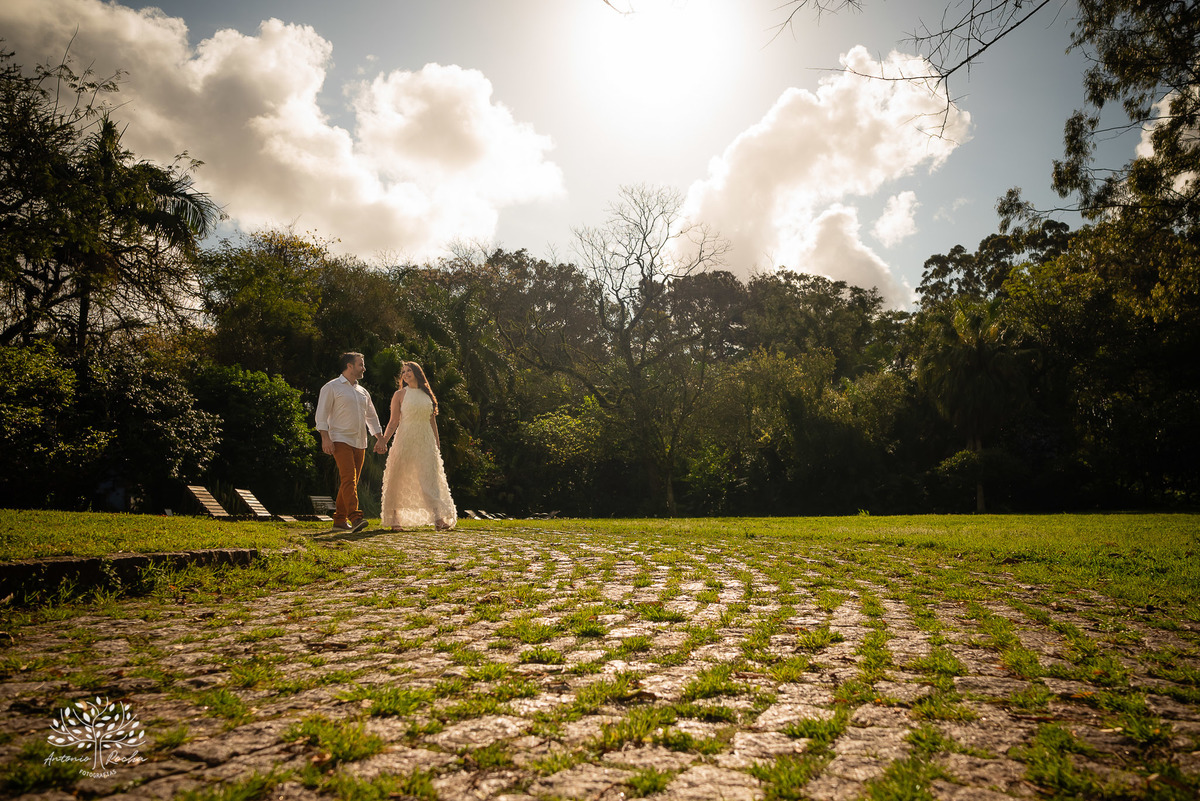 ensaio pré-wedding - Alice e Eduardo - Charqueada Santa Rita - Pelotas - conexão de casal - fotografia de casais - amor em fotos - ensaio ao ar livre - história de amor - fotografia de casamento - fotos emocionantes - Antonio Rocha Fotografias - Pelotas