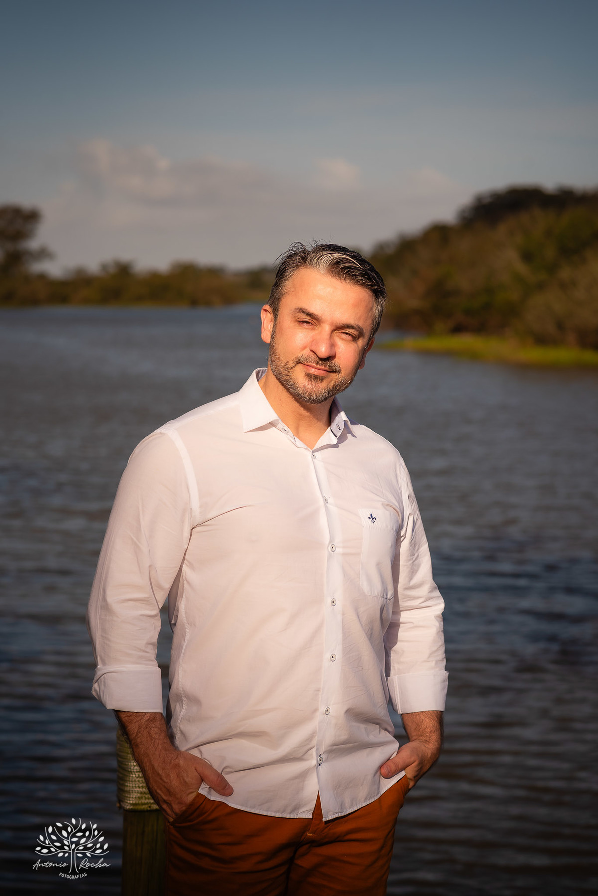 ensaio pré-wedding - Alice e Eduardo - Charqueada Santa Rita - Pelotas - conexão de casal - fotografia de casais - amor em fotos - ensaio ao ar livre - história de amor - fotografia de casamento - fotos emocionantes - Antonio Rocha Fotografias - Pelotas