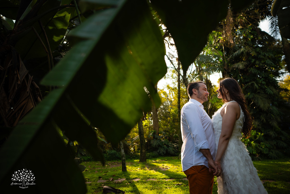 ensaio pré-wedding - Alice e Eduardo - Charqueada Santa Rita - Pelotas - conexão de casal - fotografia de casais - amor em fotos - ensaio ao ar livre - história de amor - fotografia de casamento - fotos emocionantes - Antonio Rocha Fotografias - Pelotas