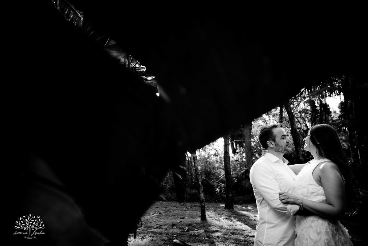 ensaio pré-wedding - Alice e Eduardo - Charqueada Santa Rita - Pelotas - conexão de casal - fotografia de casais - amor em fotos - ensaio ao ar livre - história de amor - fotografia de casamento - fotos emocionantes - Antonio Rocha Fotografias - Pelotas