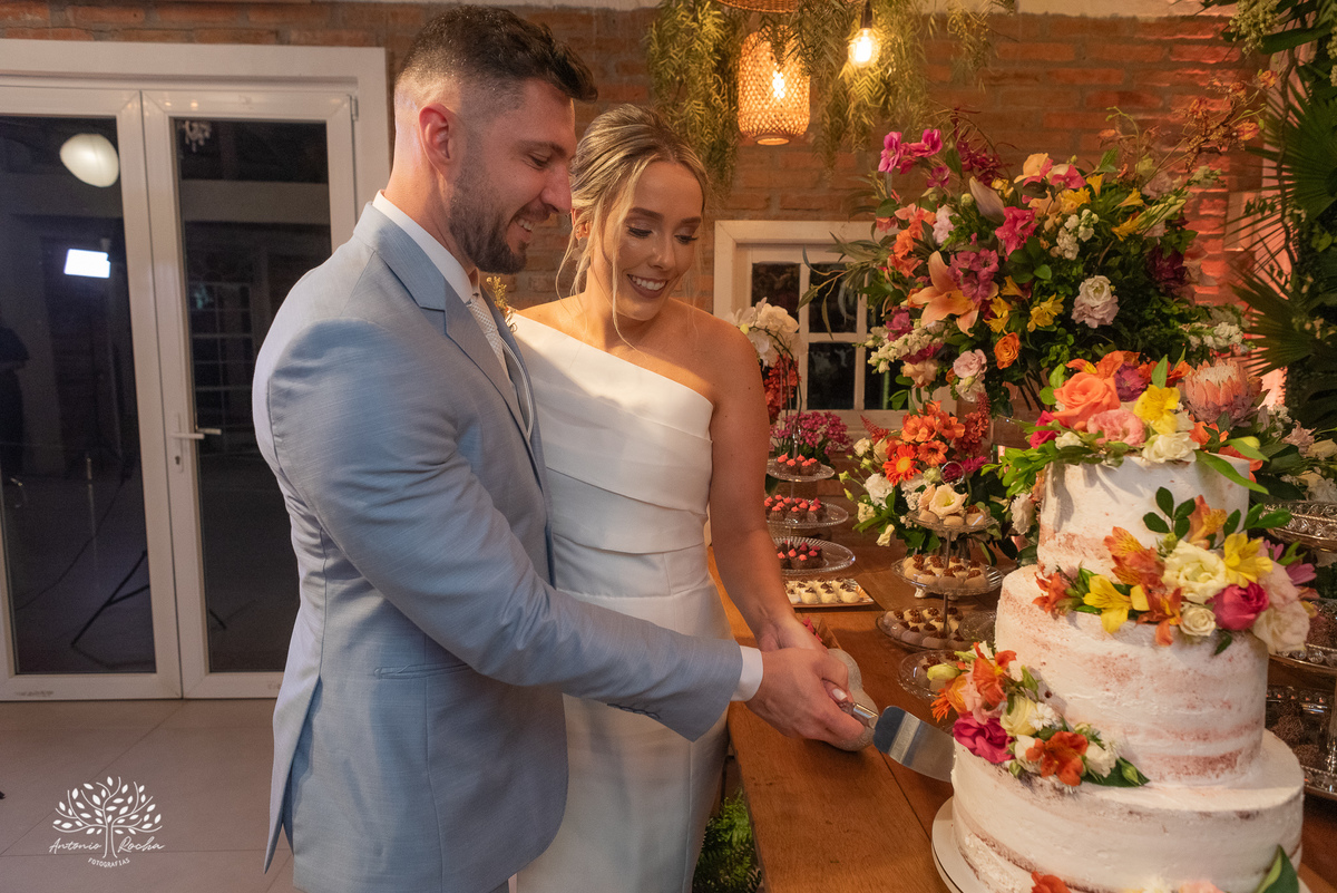 amor - celebração única - casamento personalizado - Daiane e Bruno - making of animado - cerimônia criativa - alianças inusitadas - bolinha de beach tennis - chuva de bolinhas - festa animada - fotografia de casamento - memórias especiais - Antonio Rocha 