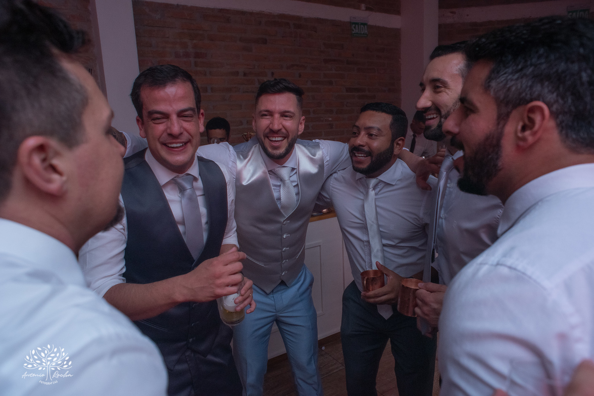 amor - celebração única - casamento personalizado - Daiane e Bruno - making of animado - cerimônia criativa - alianças inusitadas - bolinha de beach tennis - chuva de bolinhas - festa animada - fotografia de casamento - memórias especiais - Antonio Rocha 