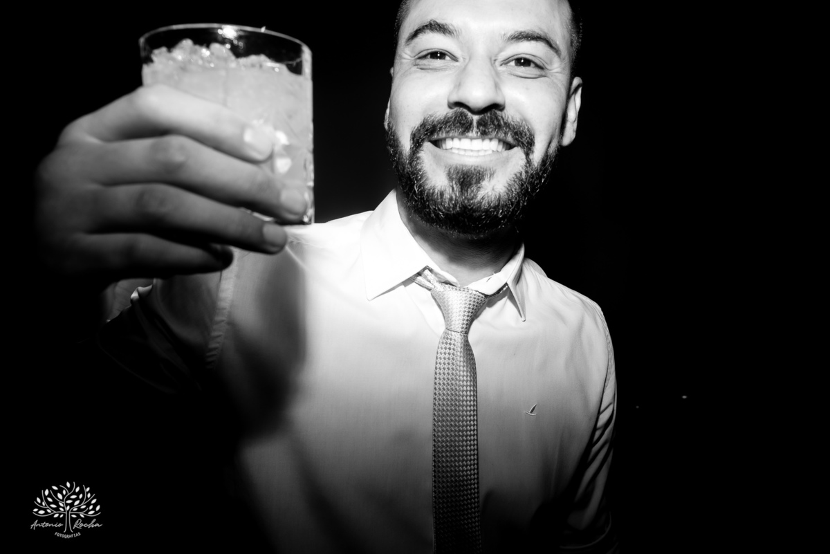 amor - celebração única - casamento personalizado - Daiane e Bruno - making of animado - cerimônia criativa - alianças inusitadas - bolinha de beach tennis - chuva de bolinhas - festa animada - fotografia de casamento - memórias especiais - Antonio Rocha 