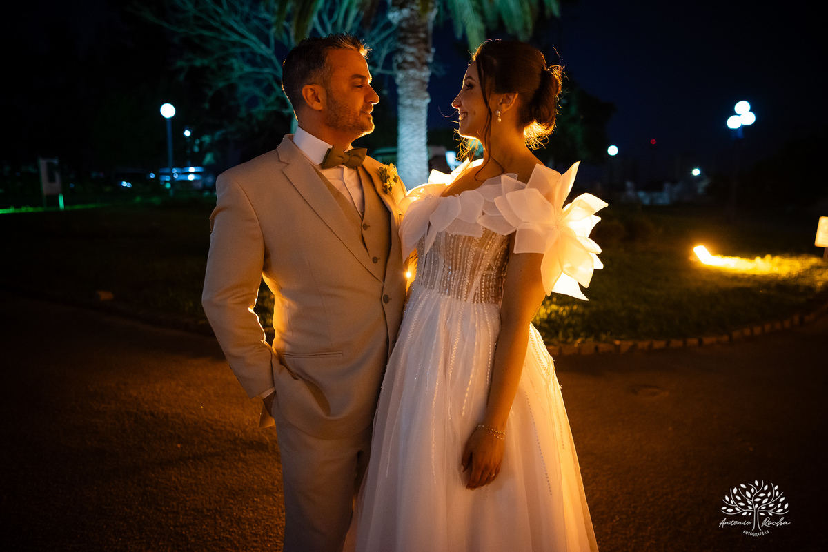 casamento - Alice e Eduardo - cerimônia ao entardecer - making of - fotos de casamento - fotógrafo profissional - celebração - amor e emoção - música ao vivo - Moisa - Dalvan Wendler - Lavie Eventos - buffet Fabricio Radmann - Antonio Rocha Fotografias - 