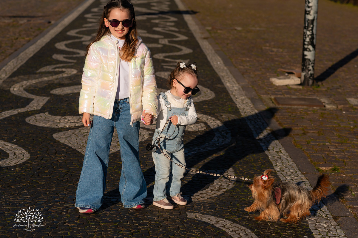 amor - ensaio pré-casamento - família - fotografia de casal - ensaio ao ar livre - pôr do sol - igreja - centro histórico - Quinta do Lago - pet na fotografia - memórias - celebração do amor - conexão familiar - Antonio Rocha Fotografias - Pelotas