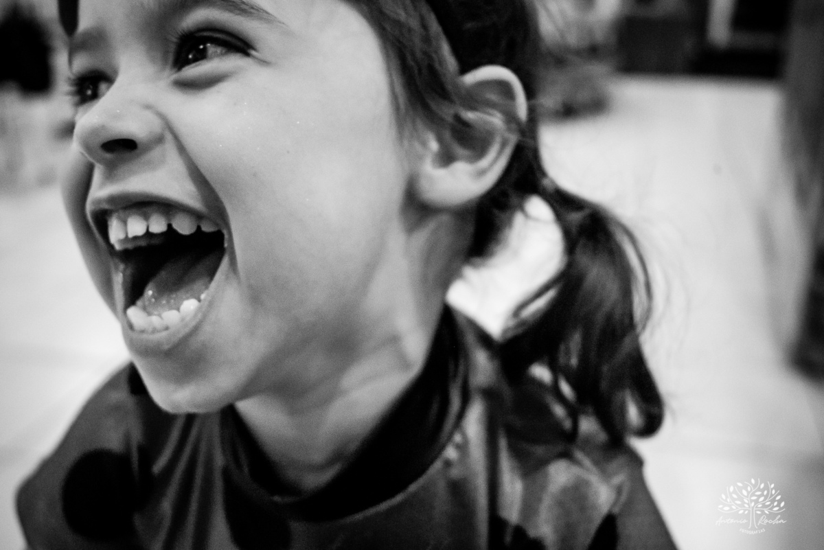 
4 aninhos - Sara - festa - alegria - sorrisos - brincadeiras - momentos inesquecíveis - Lady Bug - Cat Noir - família - memória - fotografias - Antonio Rocha - Renata Dalbann - diversão - criança - celebração - momentos especiais