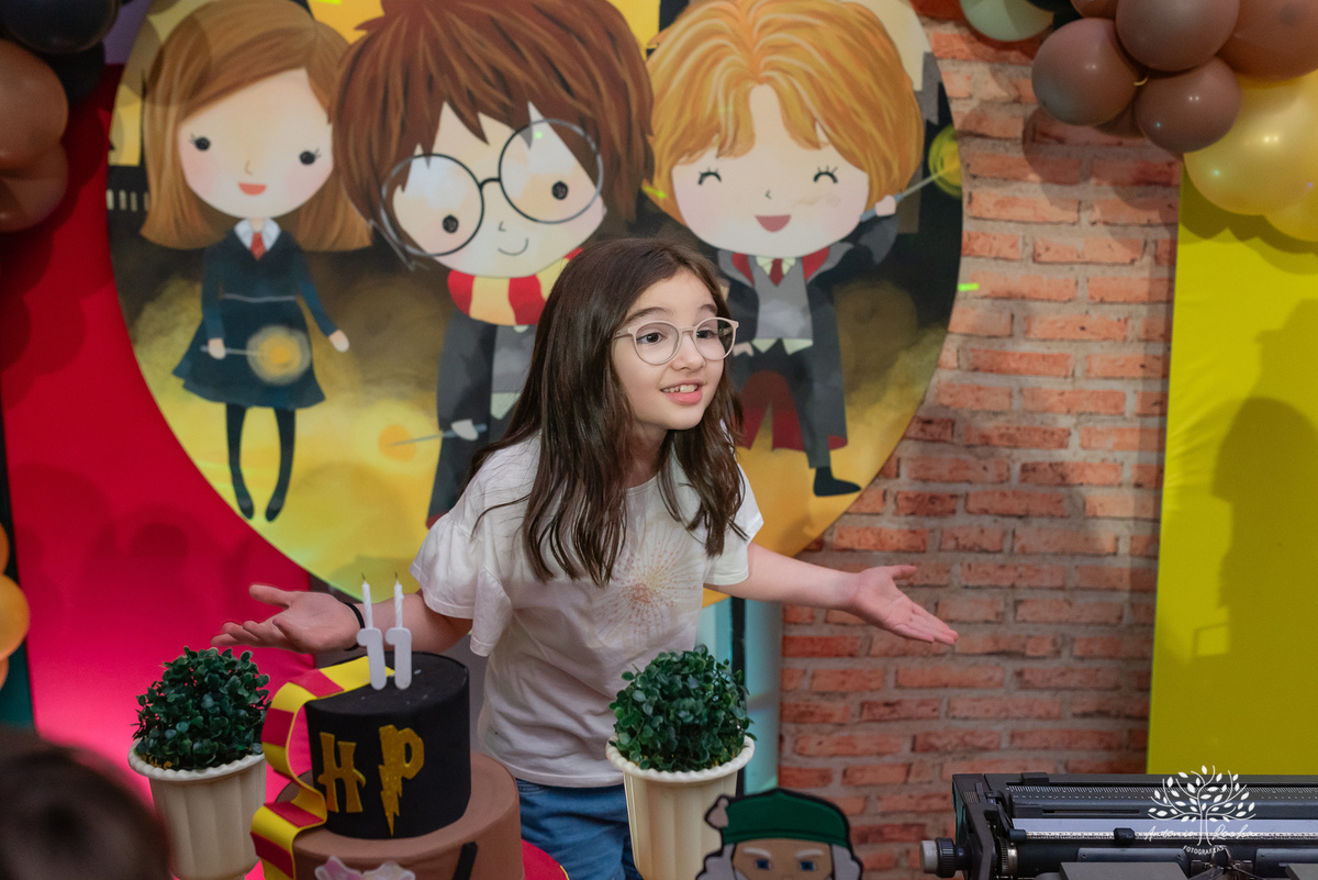 Dora - 11 anos - aniversário - Harry Potter - festa temática - magia - celebração - amizade - família - decoração - cascata de chocolate - fotografia - Antonio Rocha Fotografias - amor - alegria - confiança - registro especial – Pelotas – Loly Pop