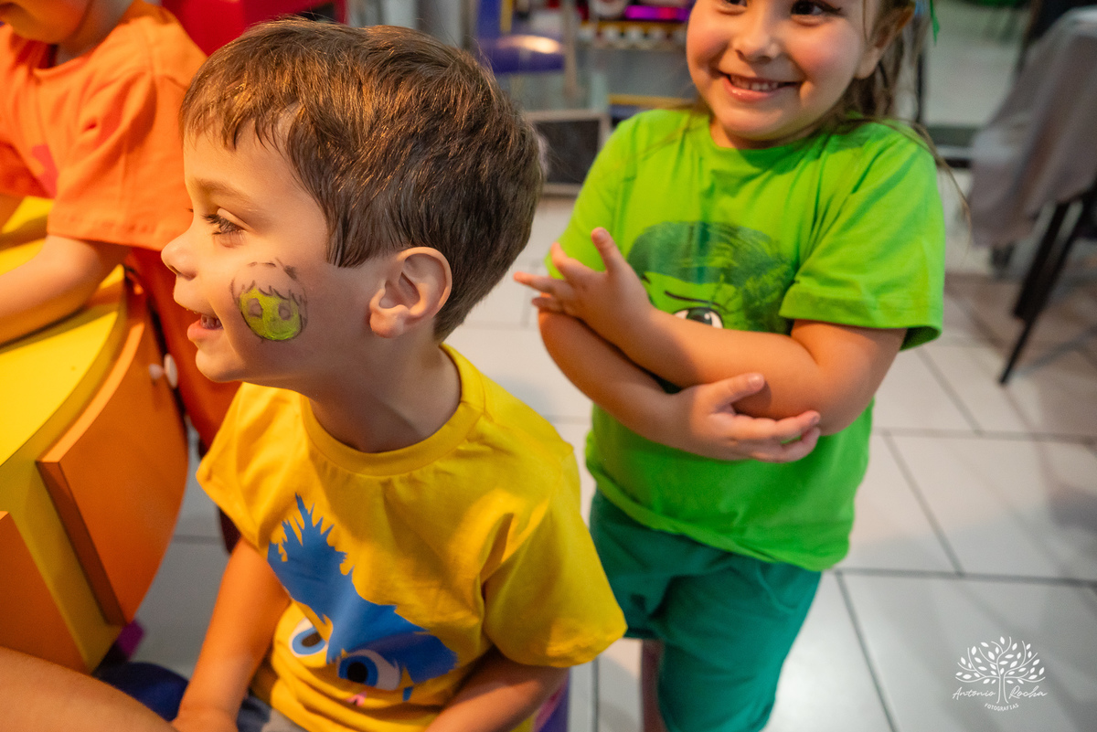 aniversário infantil - fotografia de aniversário - fotógrafo de crianças - festa temática Divertidamente - registros fotográficos - salão de festas - memórias inesquecíveis - fotografia profissional – Cliff Kids – pelotas – Antonio Rocha Fotografias