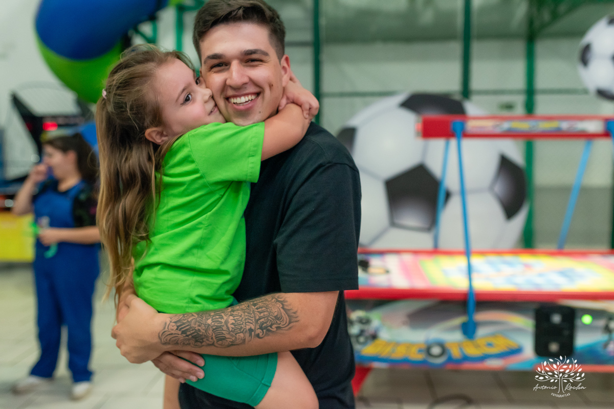 aniversário infantil - fotografia de aniversário - fotógrafo de crianças - festa temática Divertidamente - registros fotográficos - salão de festas - memórias inesquecíveis - fotografia profissional – Cliff Kids – pelotas – Antonio Rocha Fotografias