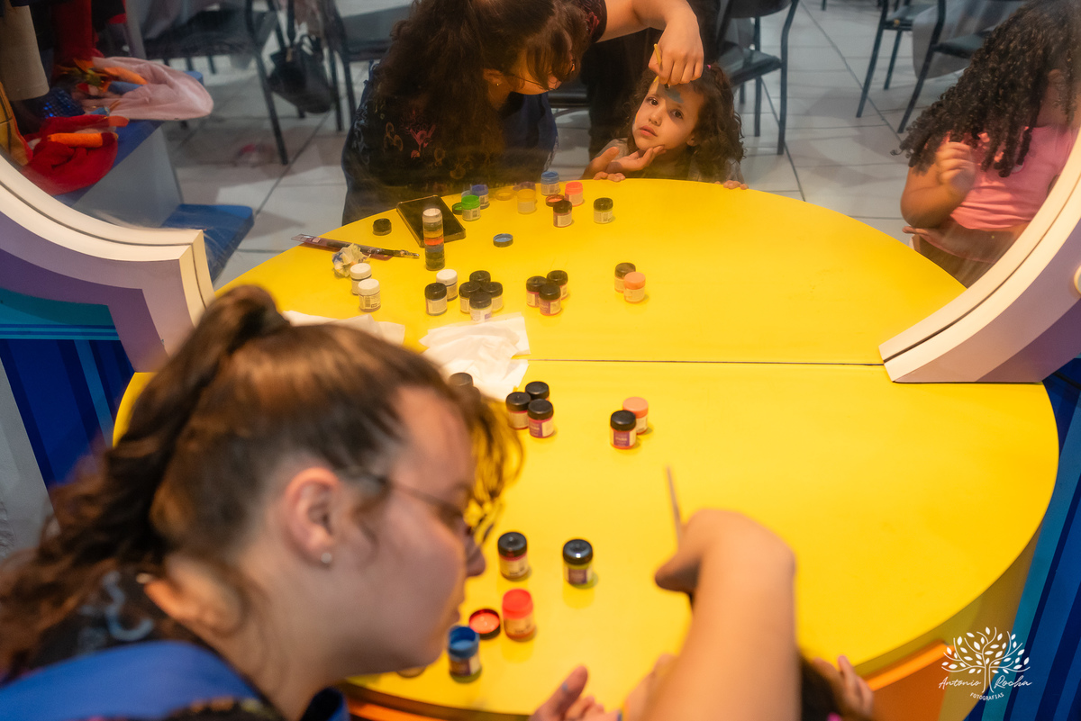 aniversário infantil - fotografia de aniversário - fotógrafo de crianças - festa temática Divertidamente - registros fotográficos - salão de festas - memórias inesquecíveis - fotografia profissional – Cliff Kids – pelotas – Antonio Rocha Fotografias