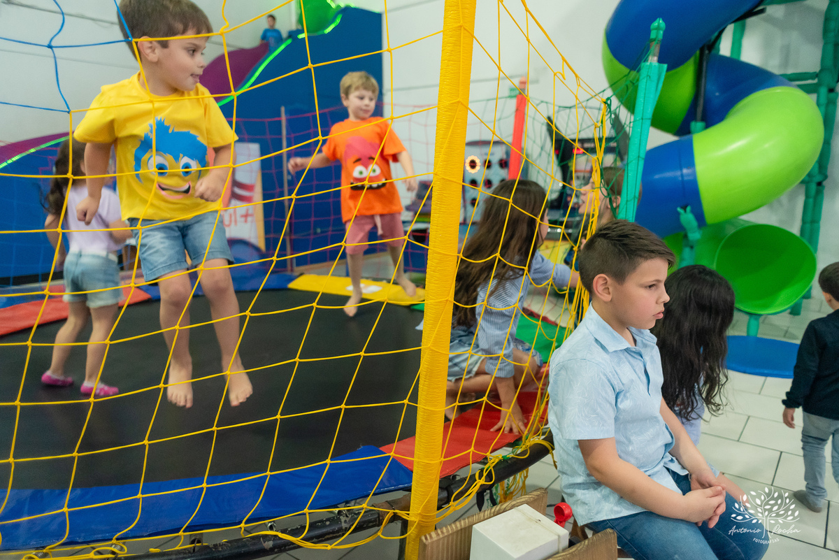 aniversário infantil - fotografia de aniversário - fotógrafo de crianças - festa temática Divertidamente - registros fotográficos - salão de festas - memórias inesquecíveis - fotografia profissional – Cliff Kids – pelotas – Antonio Rocha Fotografias