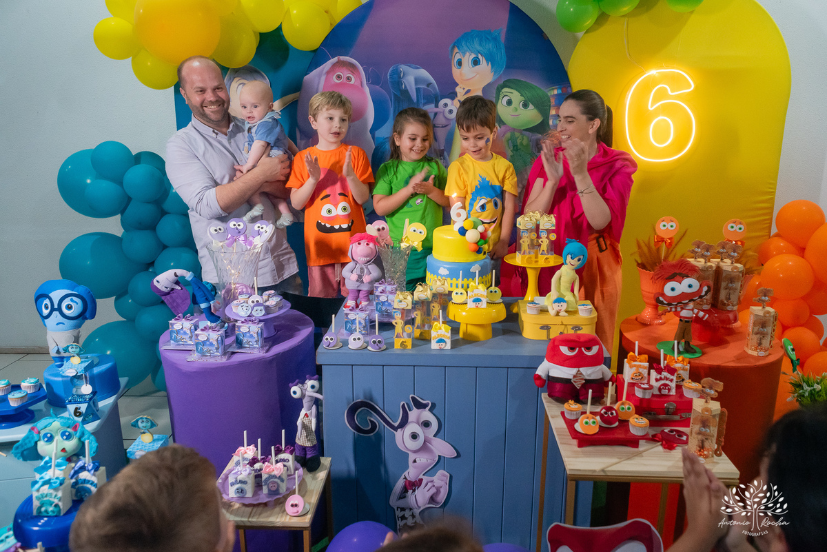 aniversário infantil - fotografia de aniversário - fotógrafo de crianças - festa temática Divertidamente - registros fotográficos - salão de festas - memórias inesquecíveis - fotografia profissional – Cliff Kids – pelotas – Antonio Rocha Fotografias