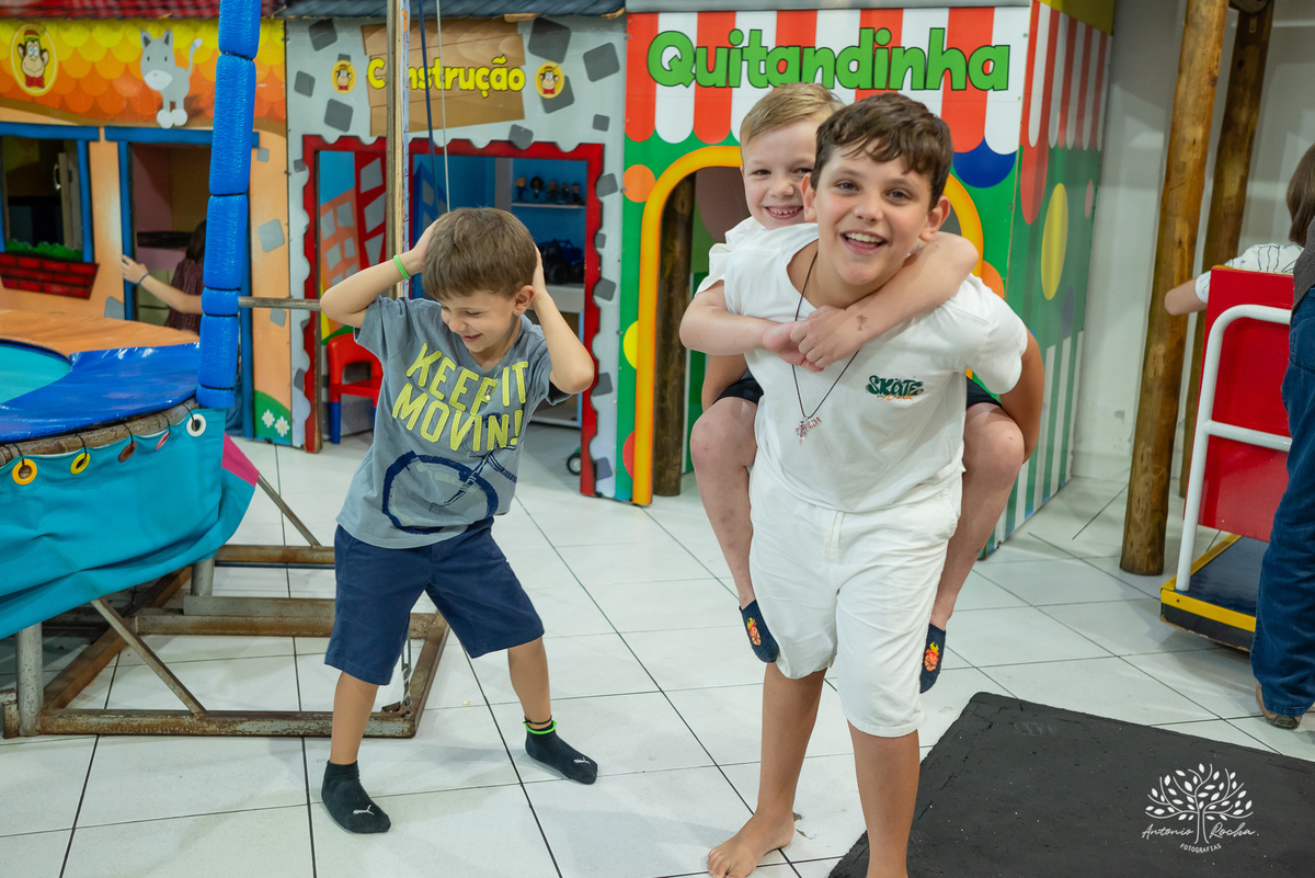 alegria - diversão - emoção - festa infantil - aniversário da Babi - Divertidamente - Nojinho - memórias em família - fotografia infantil - registros emocionantes - Antonio Rocha Fotografias - cliques especiais – Tio Guigui - Pelotas