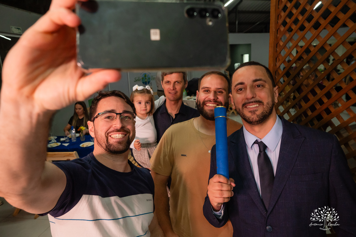 formatura - fotógrafo de formatura - celebração - registro fotográfico - conquista - superação - Marcos Felipe - engenheiro elétrico - fotografia profissional - família - amigos - inspiração - sonhos realizados - Antonio Rocha Fotografias - Pelotas