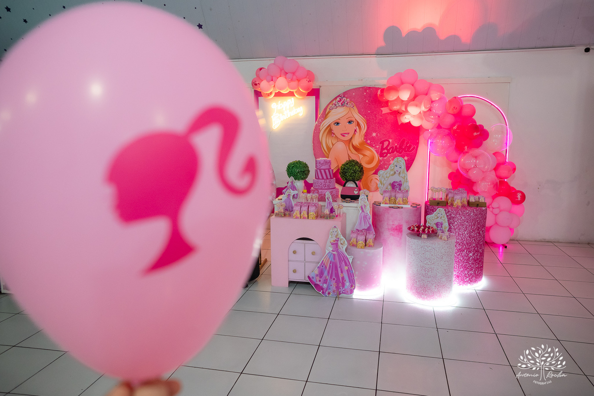 festa infantil - fotografia infantil - aniversário de 5 anos - aniversário temático - Barbie - infância mágica - fotógrafos profissionais - espontaneidade infantil - fotografia de crianças - alegria e diversão - Pelotas - Antonio Rocha Fotografias