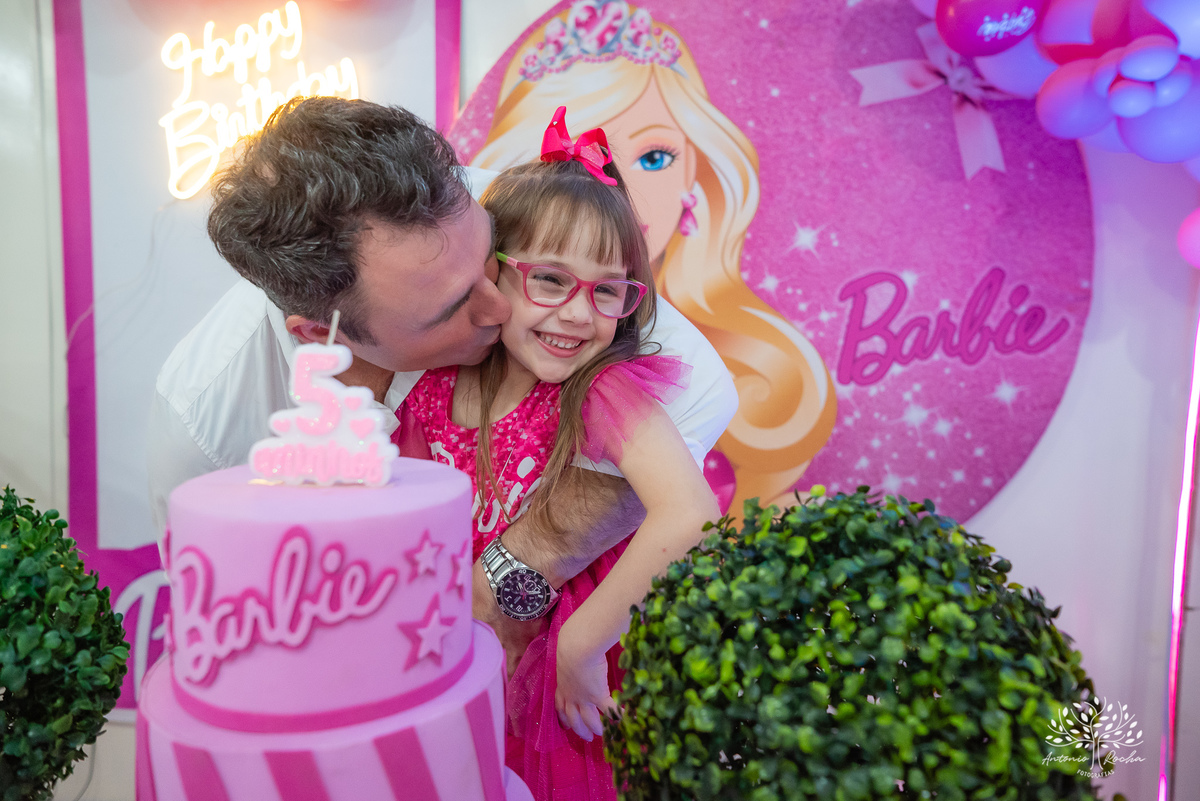 festa infantil - fotografia infantil - aniversário de 5 anos - aniversário temático - Barbie - infância mágica - fotógrafos profissionais - espontaneidade infantil - fotografia de crianças - alegria e diversão - Pelotas - Antonio Rocha Fotografias
