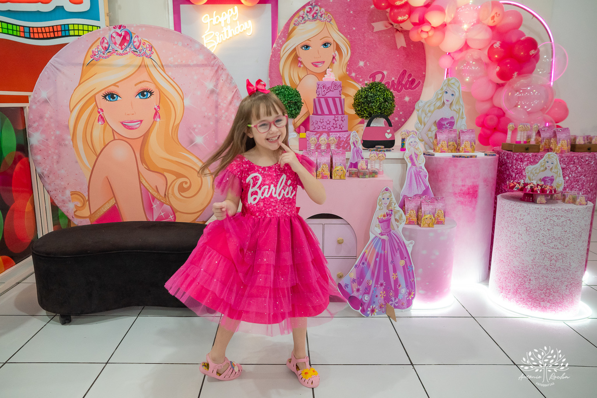 festa infantil - fotografia infantil - aniversário de 5 anos - aniversário temático - Barbie - infância mágica - fotógrafos profissionais - espontaneidade infantil - fotografia de crianças - alegria e diversão - Pelotas - Antonio Rocha Fotografias