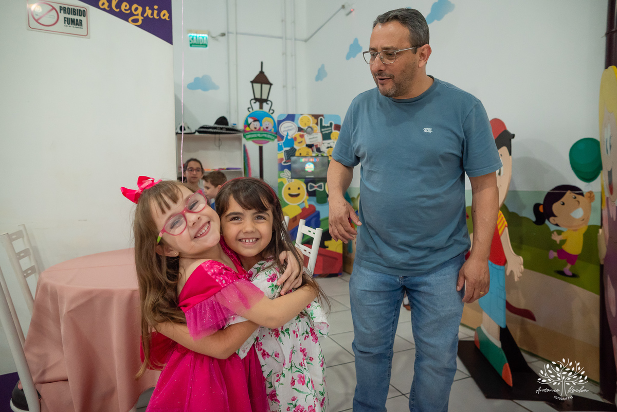 festa infantil - fotografia infantil - aniversário de 5 anos - aniversário temático - Barbie - infância mágica - fotógrafos profissionais - espontaneidade infantil - fotografia de crianças - alegria e diversão - Pelotas - Antonio Rocha Fotografias