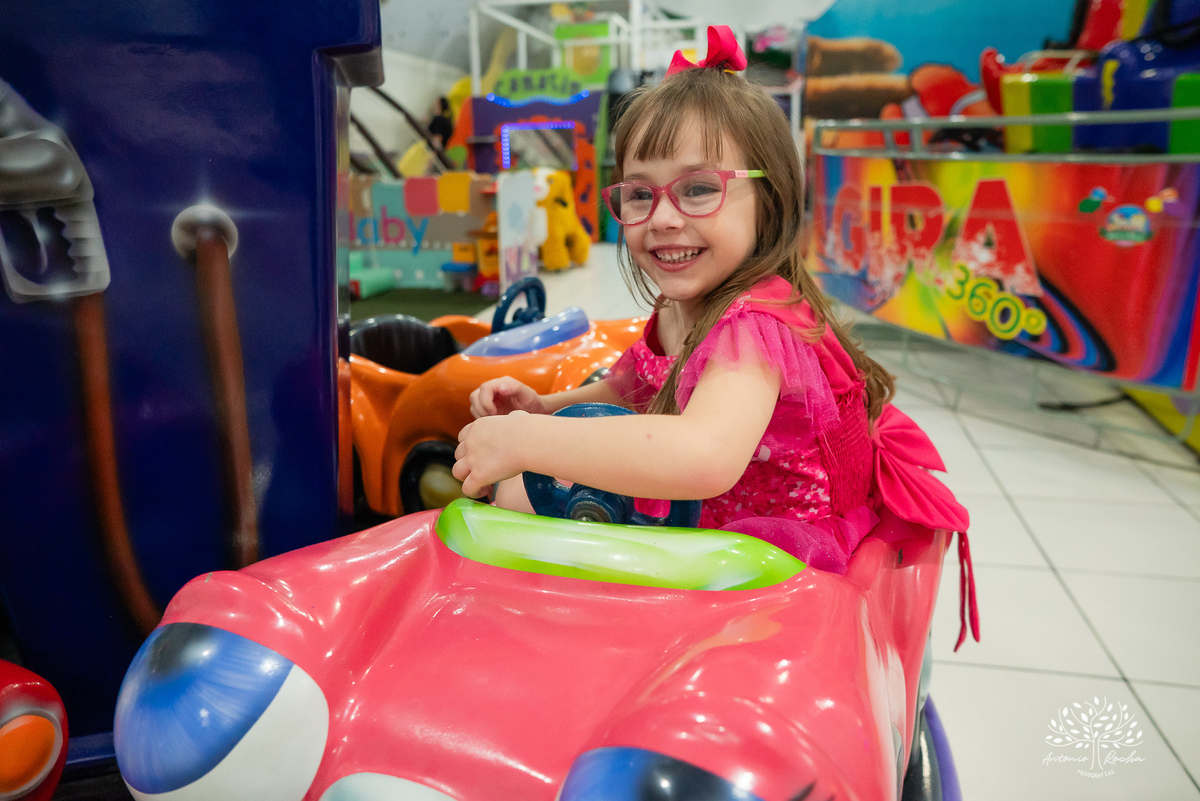 festa infantil - fotografia infantil - aniversário de 5 anos - aniversário temático - Barbie - infância mágica - fotógrafos profissionais - espontaneidade infantil - fotografia de crianças - alegria e diversão - Pelotas - Antonio Rocha Fotografias