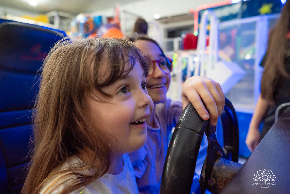 festa infantil - fotografia infantil - aniversário de 5 anos - aniversário temático - Barbie - infância mágica - fotógrafos profissionais - espontaneidade infantil - fotografia de crianças - alegria e diversão - Pelotas - Antonio Rocha Fotografias