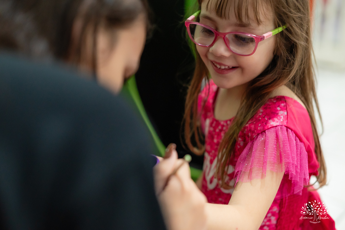 festa infantil - fotografia infantil - aniversário de 5 anos - aniversário temático - Barbie - infância mágica - fotógrafos profissionais - espontaneidade infantil - fotografia de crianças - alegria e diversão - Pelotas - Antonio Rocha Fotografias