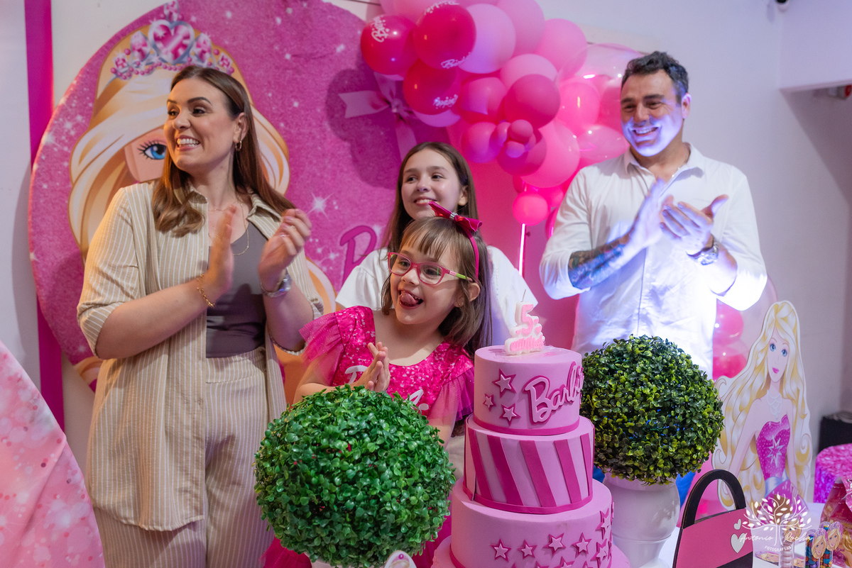 festa infantil - fotografia infantil - aniversário de 5 anos - aniversário temático - Barbie - infância mágica - fotógrafos profissionais - espontaneidade infantil - fotografia de crianças - alegria e diversão - Pelotas - Antonio Rocha Fotografias