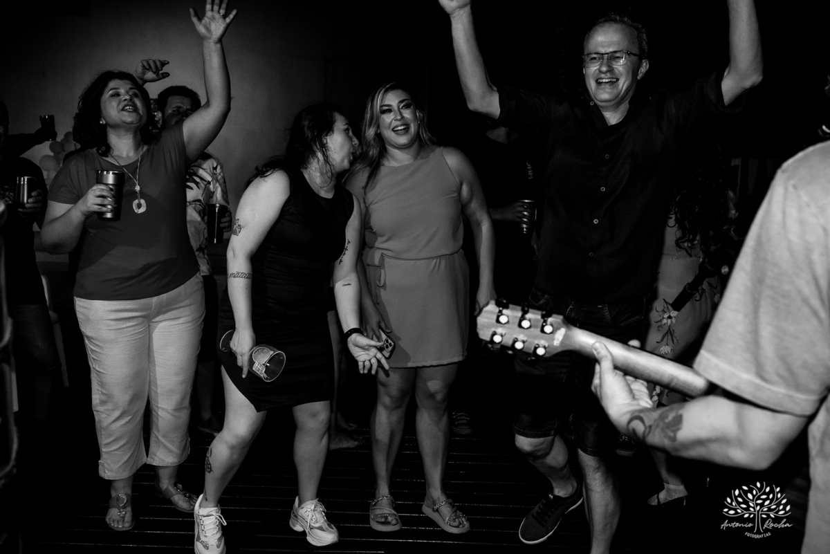 celebração - aniversário - fotografia de eventos - fotógrafo profissional - momentos especiais - 15x2 - tardezinha - família - amigos - registro fotográfico - festa ao ar livre - fotografia emocional - Antonio Rocha Fotografias - Renata Dalbann-celebração