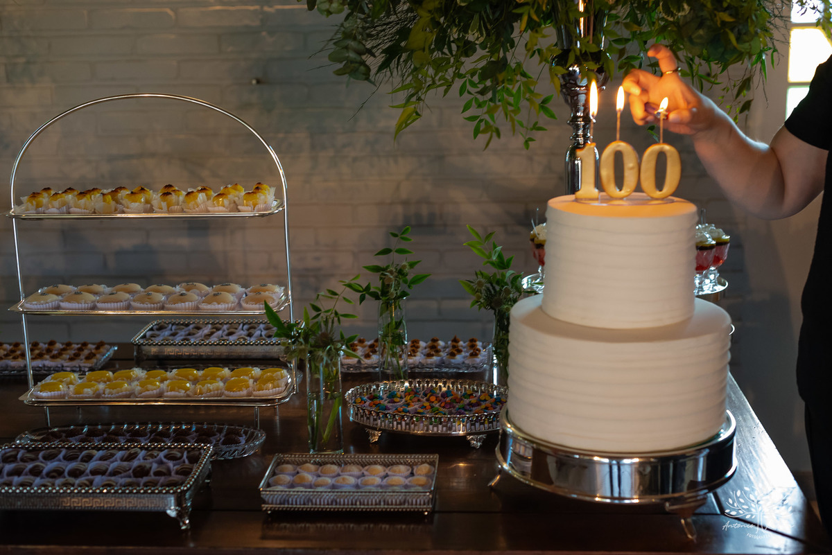 celebrar 100 anos - vida de histórias - legado - memórias inesquecíveis - família - amigos - registro fotográfico - Antonio Rocha Fotografias -celebração de vida - fotografia de eventos - gerações - emoções capturadas - inspiração- Pelotas - Dunas