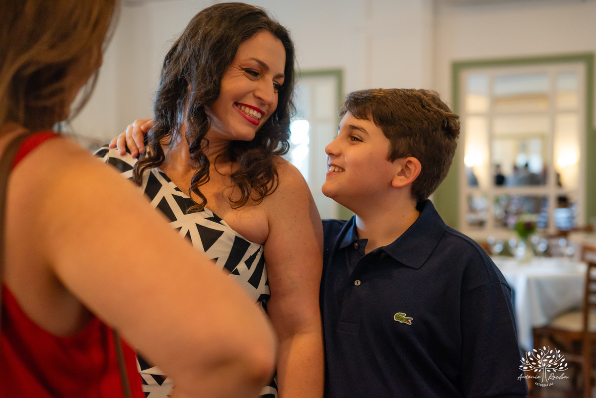80 anos - Dona Luiza - celebração de vida - alegria - danças - risadas - amor - família - registros fotográficos - histórias - abraços carinhosos - aniversário - amigos - familiar - fotografia de eventos - Antônio Rocha Fotografias