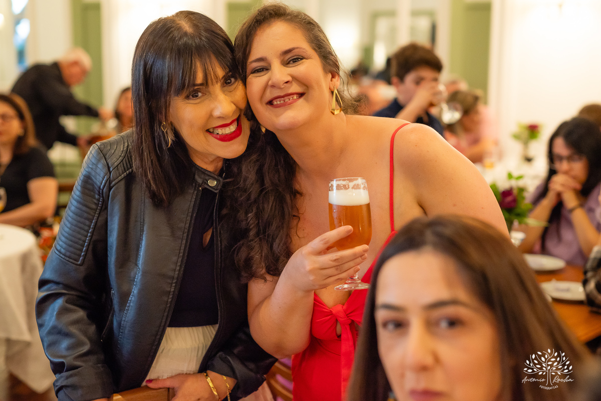 80 anos - Dona Luiza - celebração de vida - alegria - danças - risadas - amor - família - registros fotográficos - histórias - abraços carinhosos - aniversário - amigos - familiar - fotografia de eventos - Antônio Rocha Fotografias