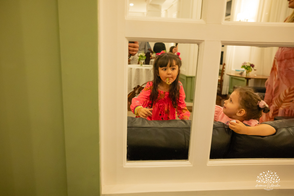 80 anos - Dona Luiza - celebração de vida - alegria - danças - risadas - amor - família - registros fotográficos - histórias - abraços carinhosos - aniversário - amigos - familiar - fotografia de eventos - Antônio Rocha Fotografias