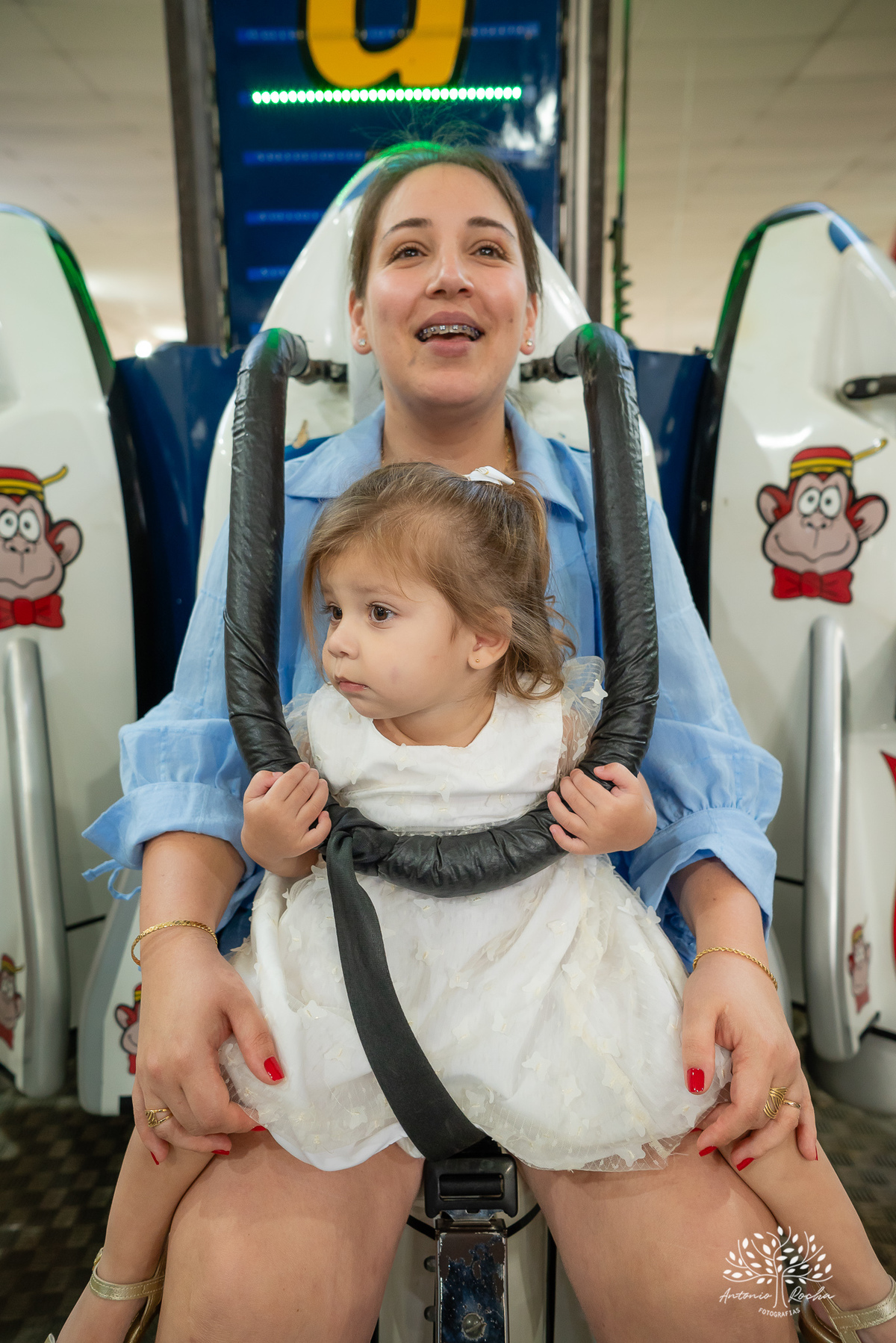 fotografia infantil - fotografia de aniversário - fotógrafo profissional - registro de momentos - celebração em família - gêmeos Maria e Luiz - festas infantis - memórias afetivas - amor em família - Pelotas - fotografia criativa - fotógrafo Antonio Rocha