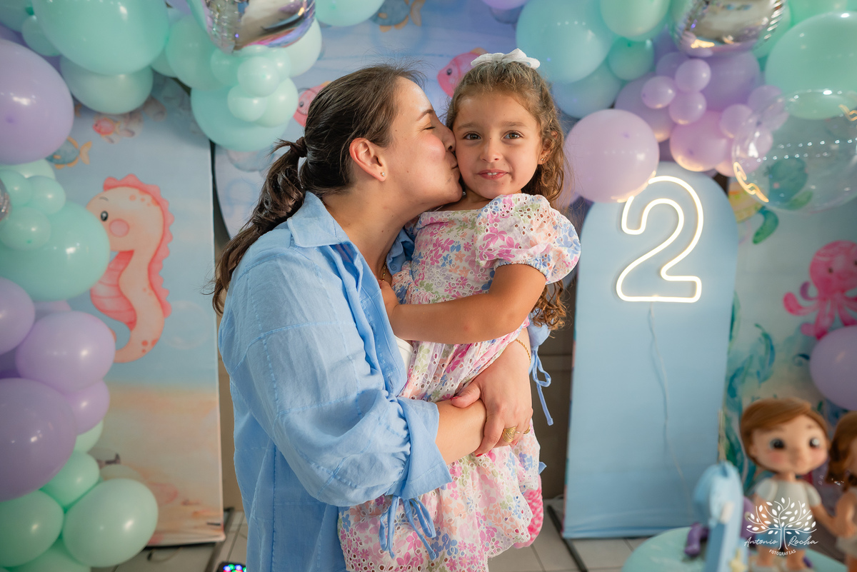 fotografia infantil - fotografia de aniversário - fotógrafo profissional - registro de momentos - celebração em família - gêmeos Maria e Luiz - festas infantis - memórias afetivas - amor em família - Pelotas - fotografia criativa - fotógrafo Antonio Rocha