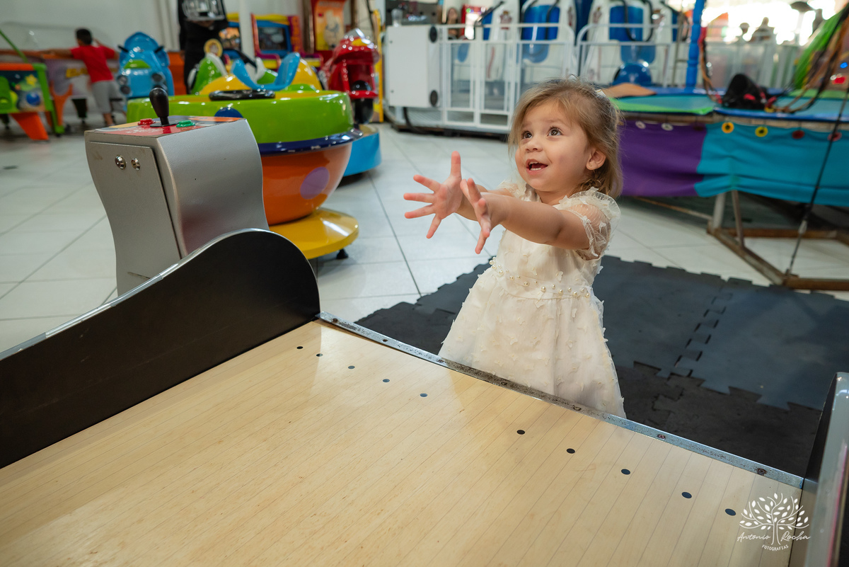 fotografia infantil - fotografia de aniversário - fotógrafo profissional - registro de momentos - celebração em família - gêmeos Maria e Luiz - festas infantis - memórias afetivas - amor em família - Pelotas - fotografia criativa - fotógrafo Antonio Rocha