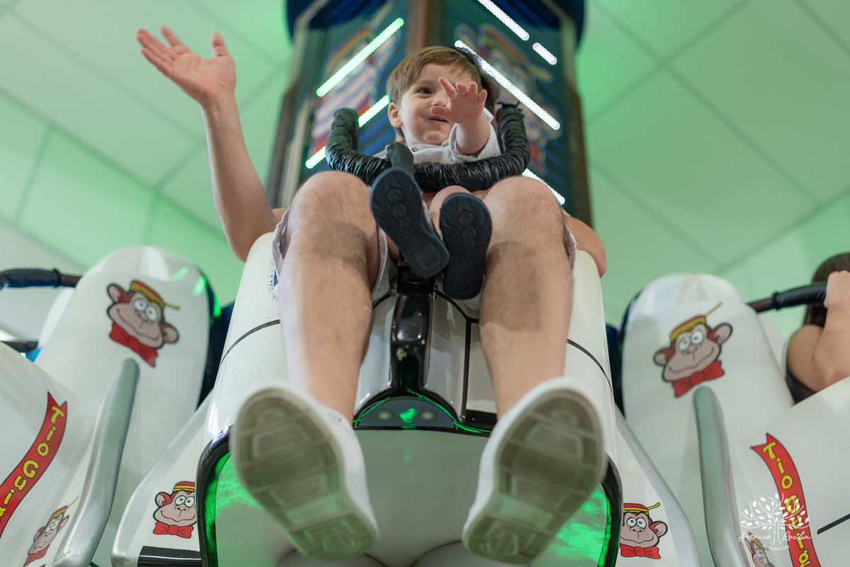 fotografia infantil - fotografia de aniversário - fotógrafo profissional - registro de momentos - celebração em família - gêmeos Maria e Luiz - festas infantis - memórias afetivas - amor em família - Pelotas - fotografia criativa - fotógrafo Antonio Rocha