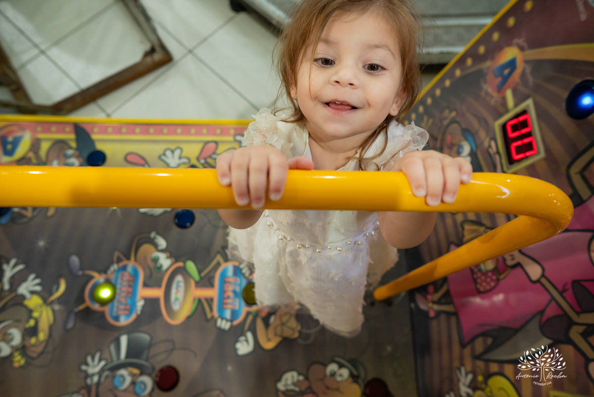 fotografia infantil - fotografia de aniversário - fotógrafo profissional - registro de momentos - celebração em família - gêmeos Maria e Luiz - festas infantis - memórias afetivas - amor em família - Pelotas - fotografia criativa - fotógrafo Antonio Rocha