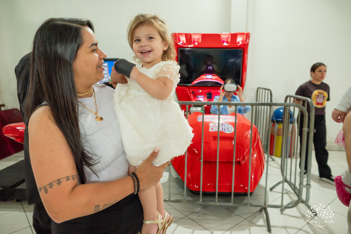 fotografia infantil - fotografia de aniversário - fotógrafo profissional - registro de momentos - celebração em família - gêmeos Maria e Luiz - festas infantis - memórias afetivas - amor em família - Pelotas - fotografia criativa - fotógrafo Antonio Rocha