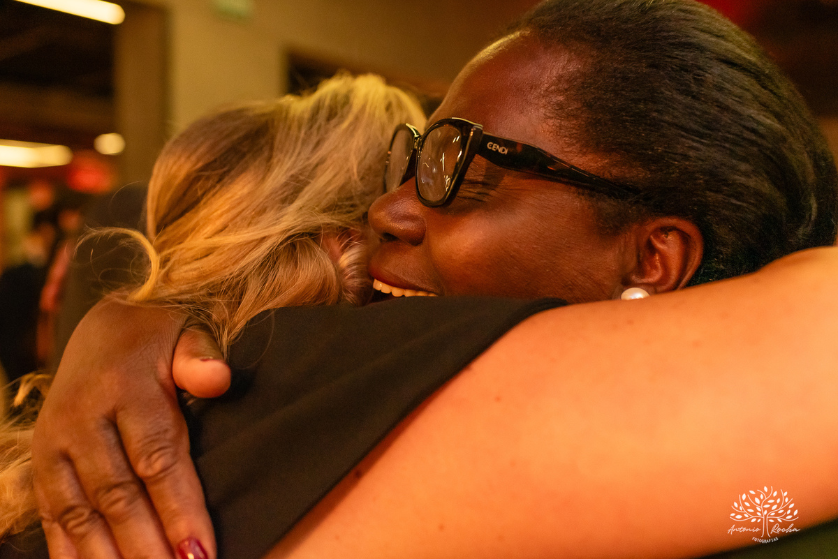 Formatura - Medicina - João Vitor - Conquista - Família - Celebração - Brinde - Aniversário - Laços - Mosa - Vini e banda - Pista de dança - Conquistas - Registro fotográfico - Colação de grau - Estudo - Pelotas - Fotografia - Antonio Rocha Fotografias