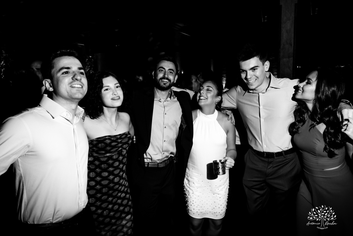 Formatura - Medicina - João Vitor - Conquista - Família - Celebração - Brinde - Aniversário - Laços - Mosa - Vini e banda - Pista de dança - Conquistas - Registro fotográfico - Colação de grau - Estudo - Pelotas - Fotografia - Antonio Rocha Fotografias