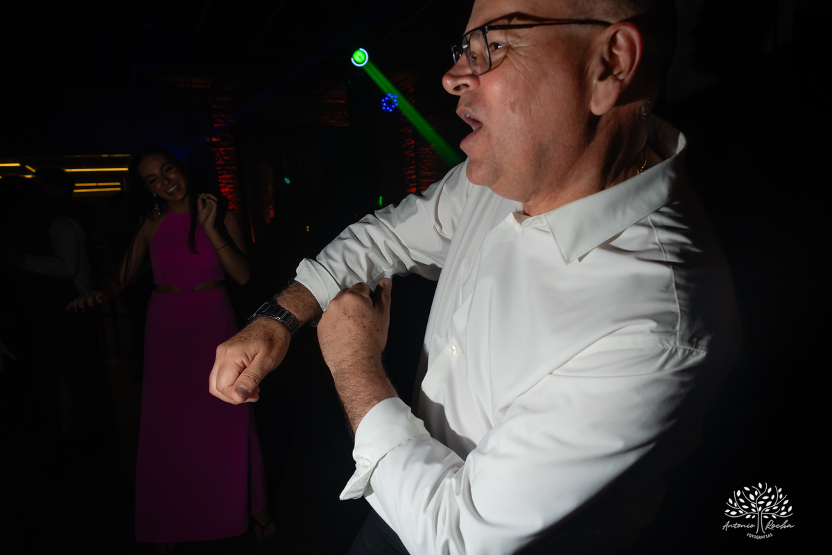 Formatura - Medicina - João Vitor - Conquista - Família - Celebração - Brinde - Aniversário - Laços - Mosa - Vini e banda - Pista de dança - Conquistas - Registro fotográfico - Colação de grau - Estudo - Pelotas - Fotografia - Antonio Rocha Fotografias