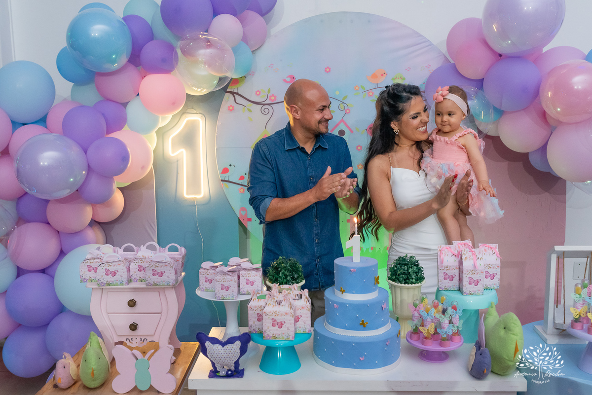 primeiro aninho - festa infantil - fotografia infantil - registro fotográfico - celebração em família - sorrisos contagiantes - Antonio Rocha Fotografias - fotografia de aniversário - Serena - infância feliz - fotografia profissional - Pelotas