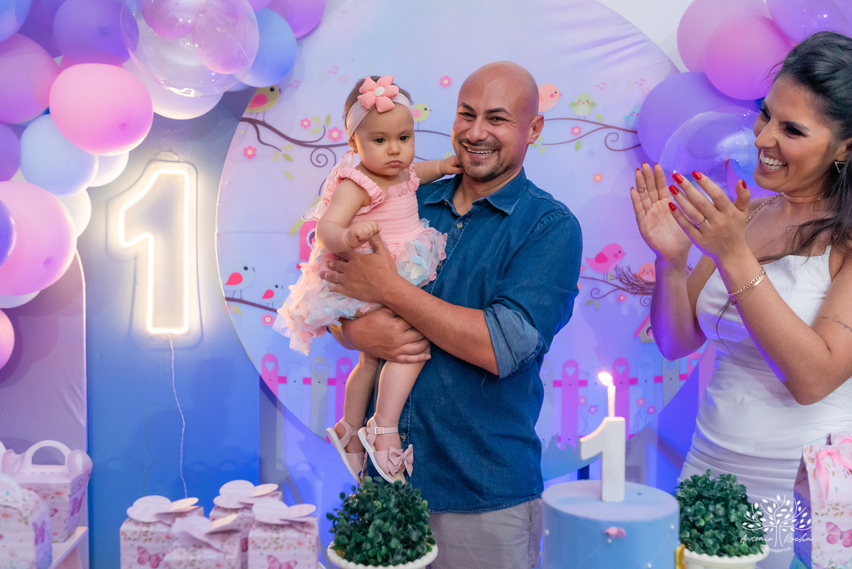 primeiro aninho - festa infantil - fotografia infantil - registro fotográfico - celebração em família - sorrisos contagiantes - Antonio Rocha Fotografias - fotografia de aniversário - Serena - infância feliz - fotografia profissional - Pelotas