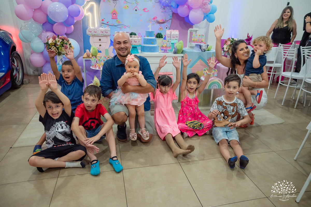 primeiro aninho - festa infantil - fotografia infantil - registro fotográfico - celebração em família - sorrisos contagiantes - Antonio Rocha Fotografias - fotografia de aniversário - Serena - infância feliz - fotografia profissional - Pelotas