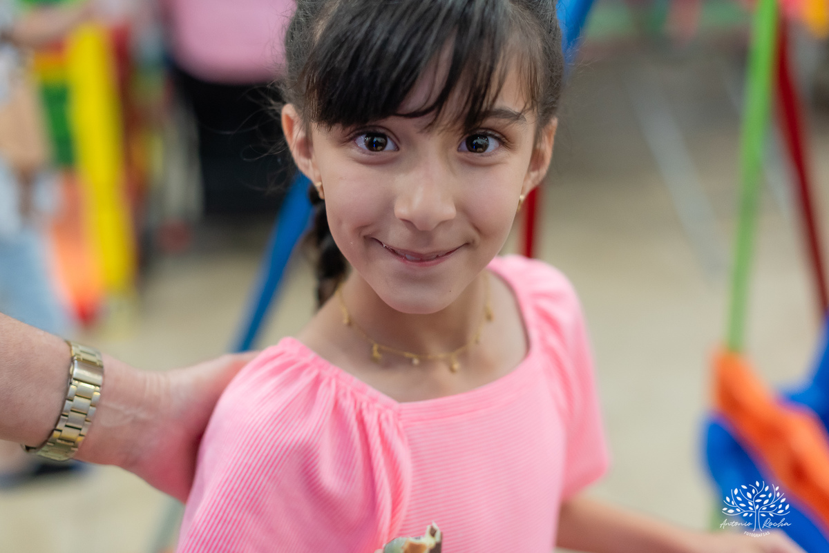 primeiro aninho - festa infantil - fotografia infantil - registro fotográfico - celebração em família - sorrisos contagiantes - Antonio Rocha Fotografias - fotografia de aniversário - Serena - infância feliz - fotografia profissional - Pelotas